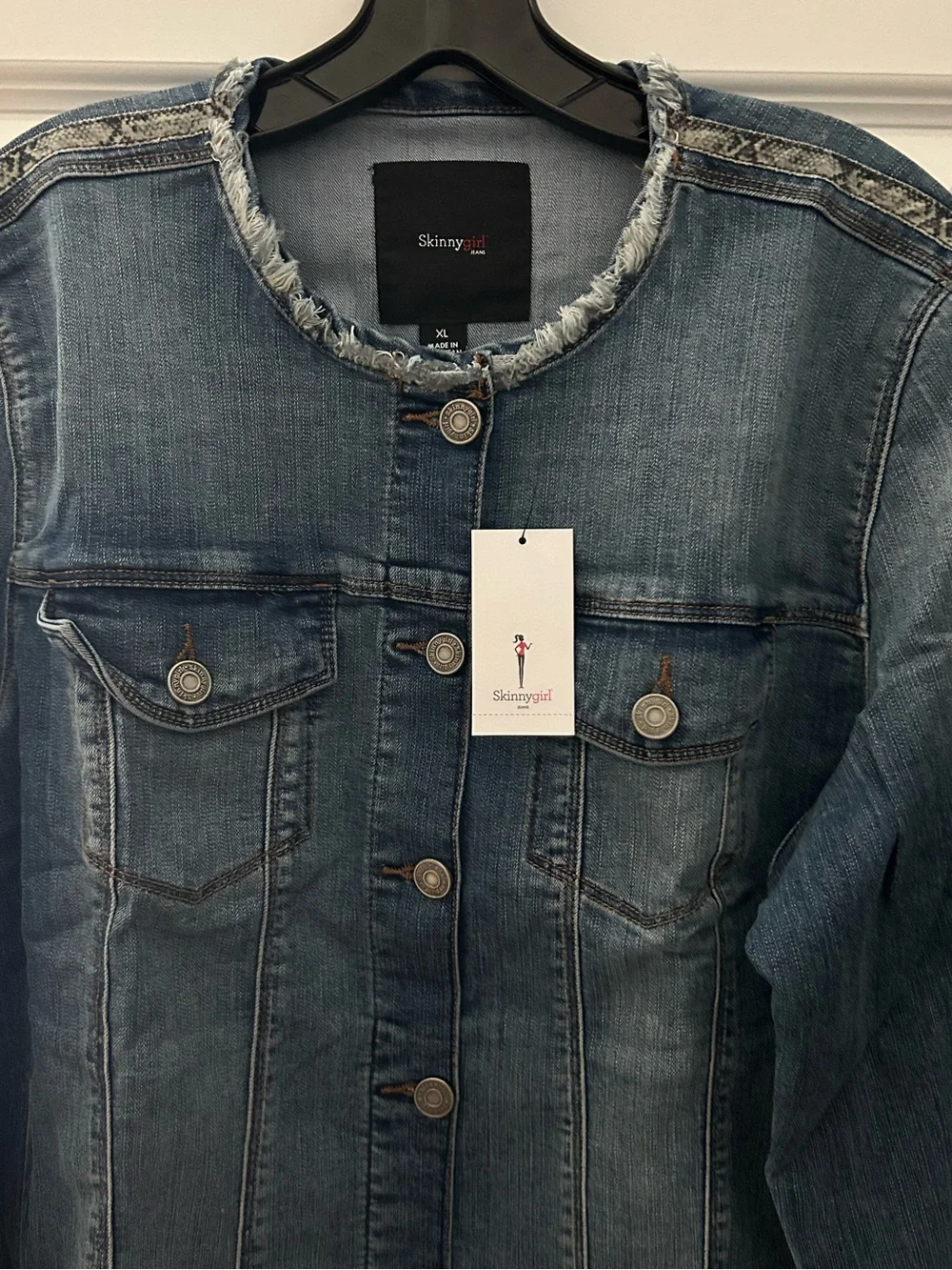 SKINNYGIRL NWT Denim Jean Jacket. P2P is 21 - Picture 3 of 8